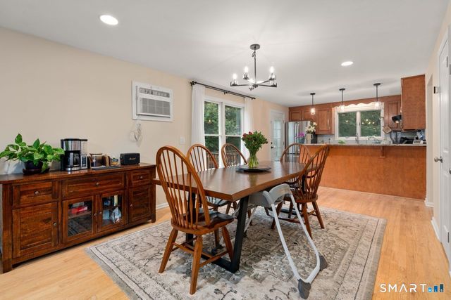 116 Bramblebush Road, Manchester, CT 06040