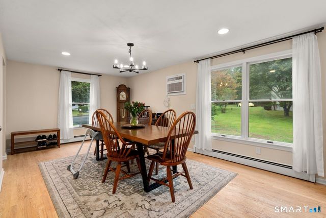 116 Bramblebush Road, Manchester, CT 06040