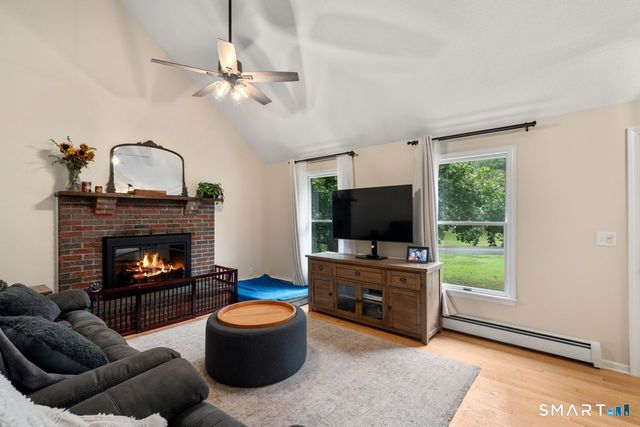 116 Bramblebush Road, Manchester, CT 06040