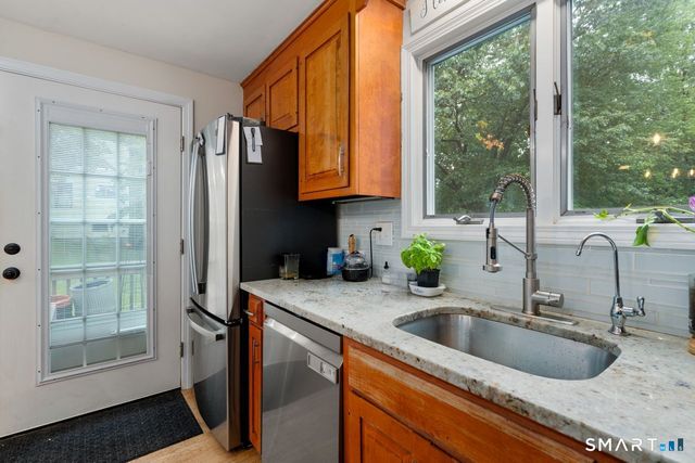 116 Bramblebush Road, Manchester, CT 06040