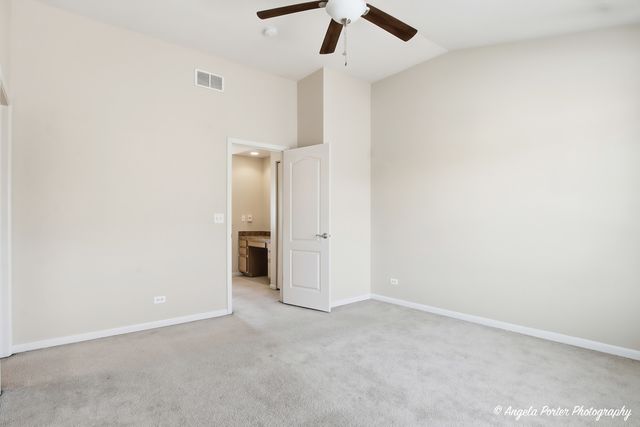 228 STATION PARK Circle, Grayslake, IL 60030