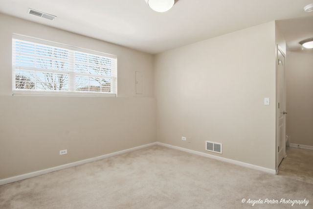 228 STATION PARK Circle, Grayslake, IL 60030