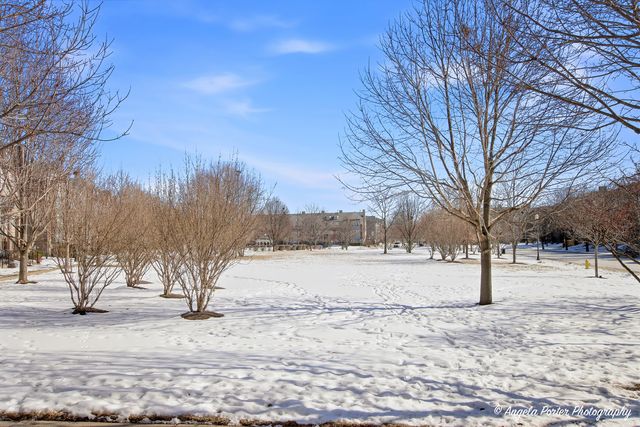 228 STATION PARK Circle, Grayslake, IL 60030