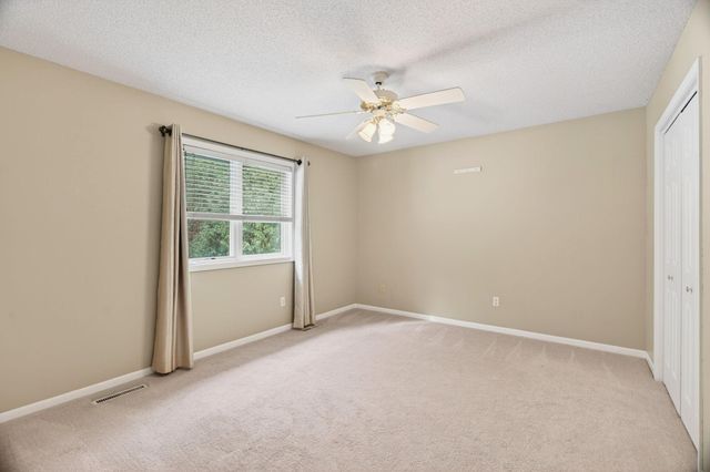 1972 Fox Valley Drive SW, Rochester, MN 55902