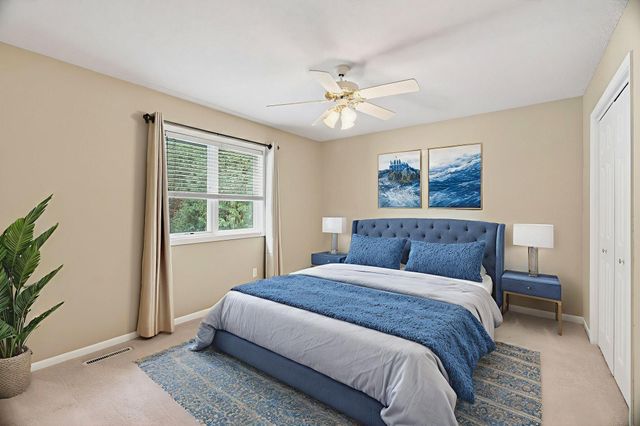 1972 Fox Valley Drive SW, Rochester, MN 55902