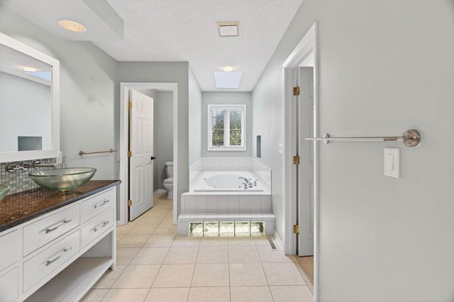 1972 Fox Valley Drive SW, Rochester, MN 55902