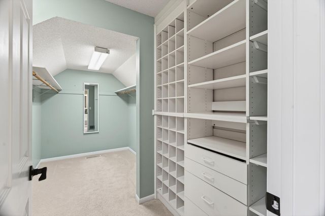 1972 Fox Valley Drive SW, Rochester, MN 55902