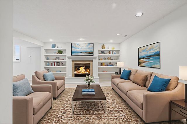 1972 Fox Valley Drive SW, Rochester, MN 55902