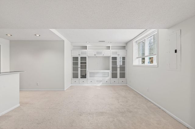 1972 Fox Valley Drive SW, Rochester, MN 55902