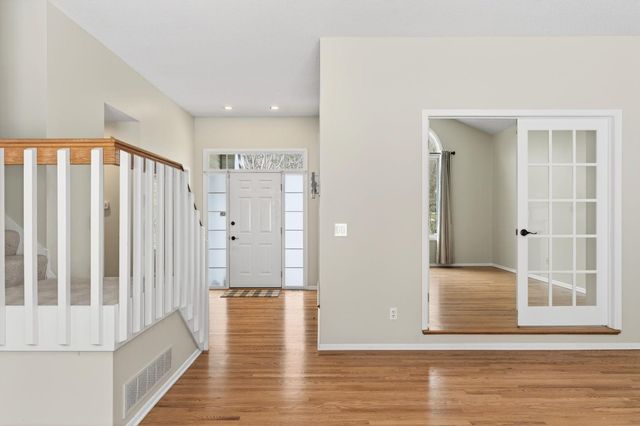 1972 Fox Valley Drive SW, Rochester, MN 55902