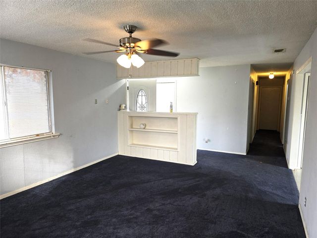 110 Cloverdale LN, Georgetown, TX 78626