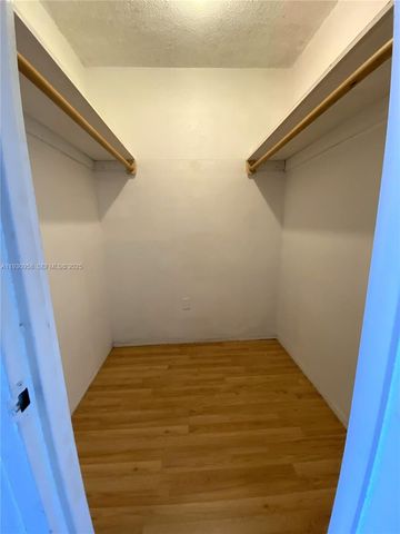 1865 79th St Cswy 11F, North Bay Village, FL 33141