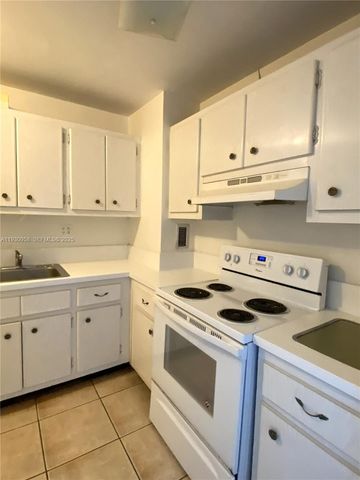 1865 79th St Cswy 11F, North Bay Village, FL 33141