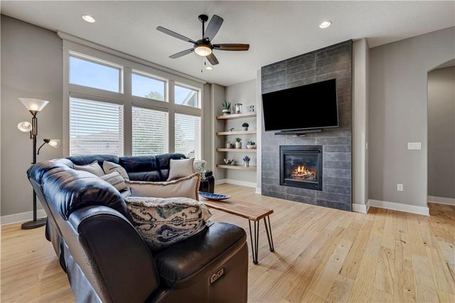 25973 W 143RD Terrace, Olathe, KS 66061