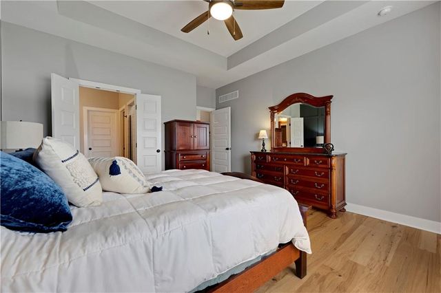 25973 W 143RD Terrace, Olathe, KS 66061