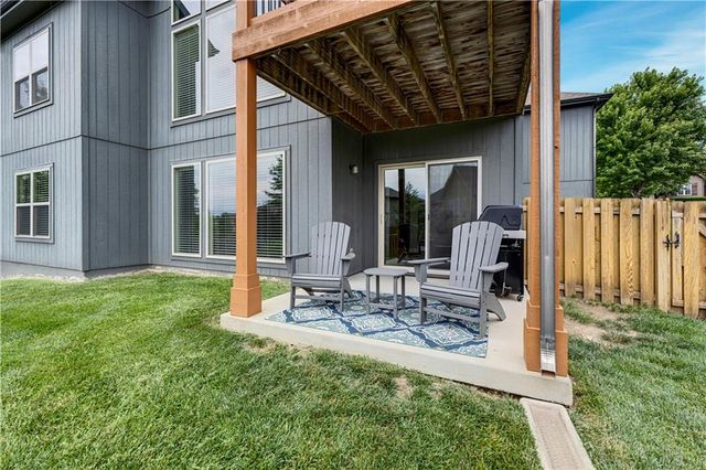 25973 W 143RD Terrace, Olathe, KS 66061