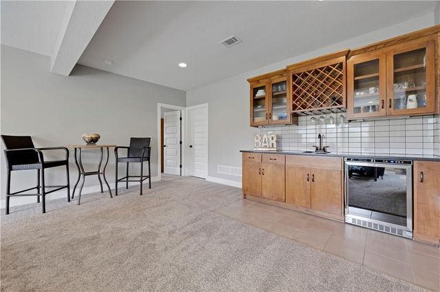 25973 W 143RD Terrace, Olathe, KS 66061