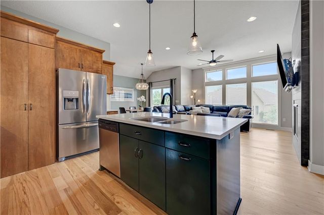 25973 W 143RD Terrace, Olathe, KS 66061
