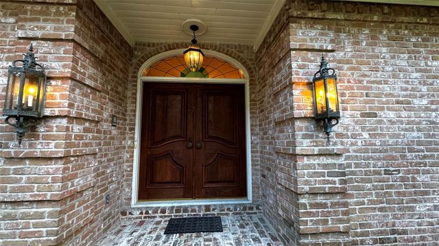 14031 Court Of Regents, Houston, TX 77069