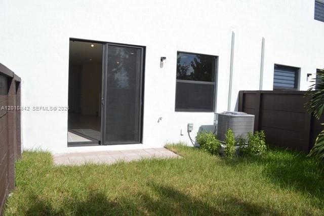 15862 NW 91st Ct 15862, Miami Lakes, FL 33018