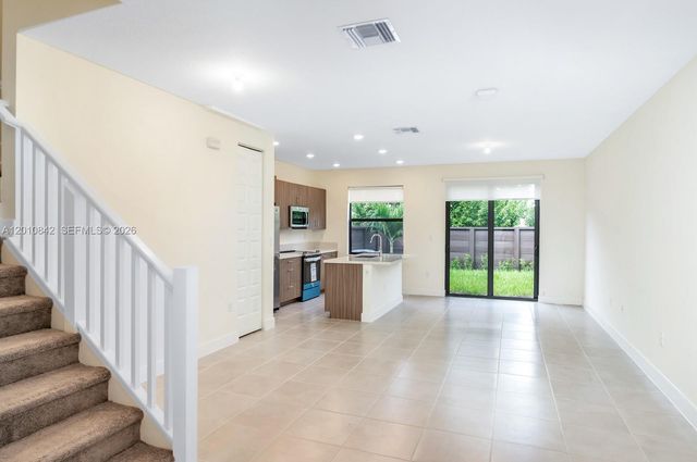 15862 NW 91st Ct 15862, Miami Lakes, FL 33018