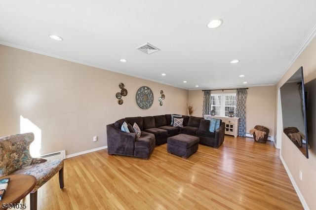 119 Herrick, Wayne Twp., NJ 07470