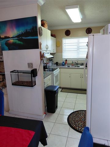 3021 NW 184th St, Miami Gardens, FL 33056