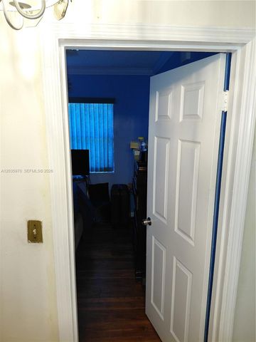 3021 NW 184th St, Miami Gardens, FL 33056