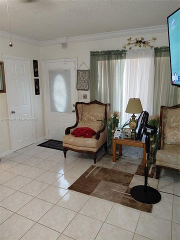 3021 NW 184th St, Miami Gardens, FL 33056