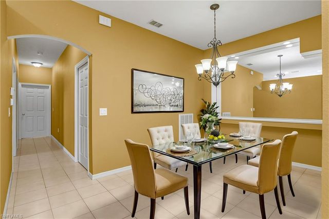 7820 Sandpine CT 2304, Naples, FL 34104
