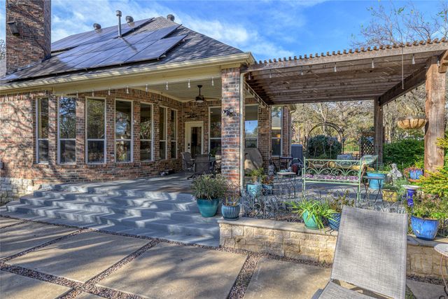 1071 E Oak Shores Drive, Cross Roads, TX 76227