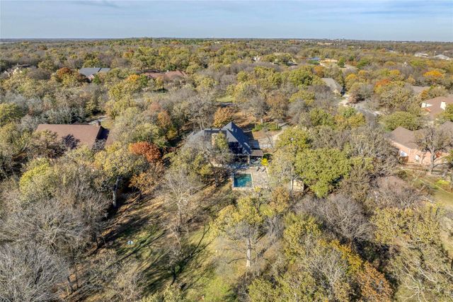 1071 E Oak Shores Drive, Cross Roads, TX 76227