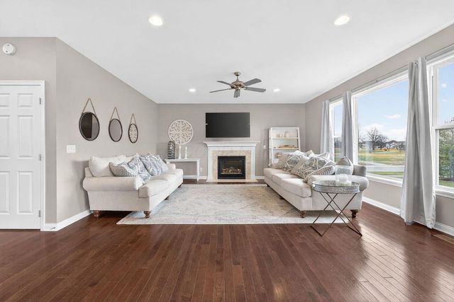 141 Kitdare Drive, Delaware, OH 43015