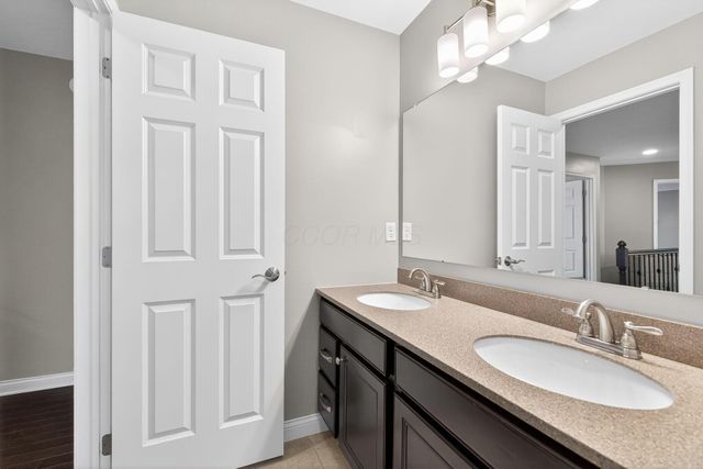 141 Kitdare Drive, Delaware, OH 43015