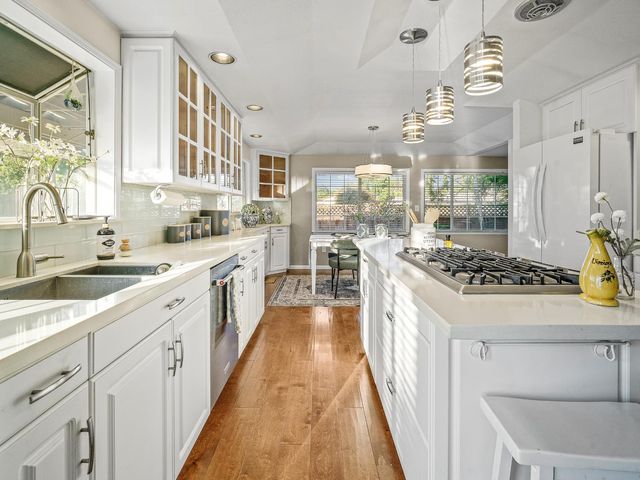 7737 N Ridge Dr, Citrus Heights, CA 95610