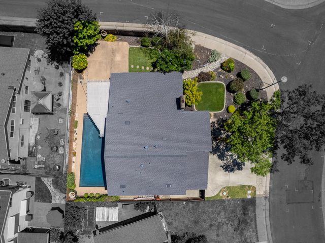 7737 N Ridge Dr, Citrus Heights, CA 95610