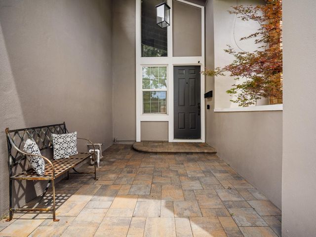 7737 N Ridge Dr, Citrus Heights, CA 95610