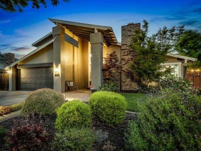 7737 N Ridge Dr, Citrus Heights, CA 95610