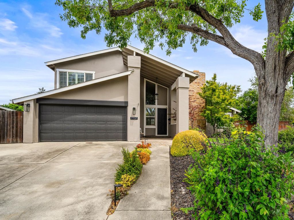 7737 N Ridge Dr, Citrus Heights, CA 95610