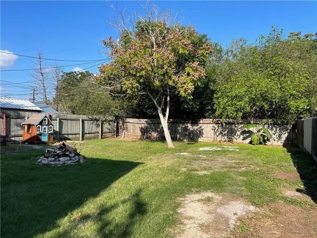 332 Rosebud Ave, Corpus Christi, TX 78404