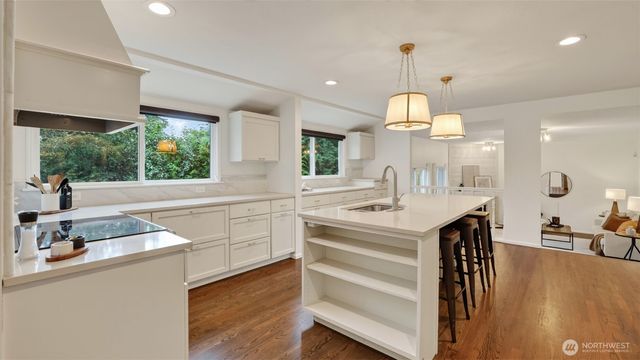 10530 59th Avenue W, Mukilteo, WA 98275