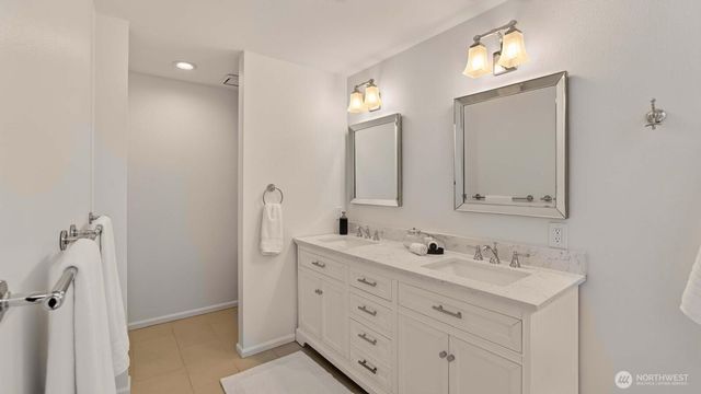 10530 59th Avenue W, Mukilteo, WA 98275