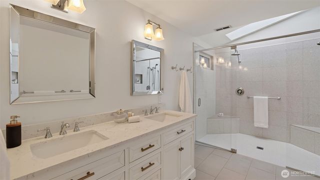 10530 59th Avenue W, Mukilteo, WA 98275