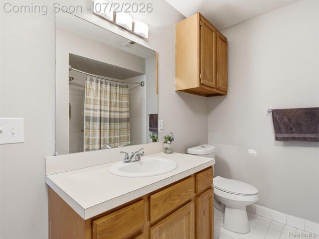 23648 Cottrell Street, Clinton Charter Township, MI 48035