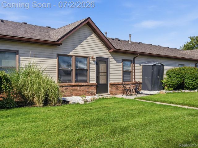 23648 Cottrell Street, Clinton Charter Township, MI 48035