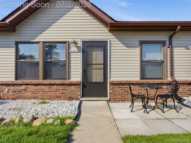 23648 Cottrell Street, Clinton Charter Township, MI 48035