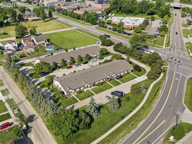23648 Cottrell Street, Clinton Charter Township, MI 48035