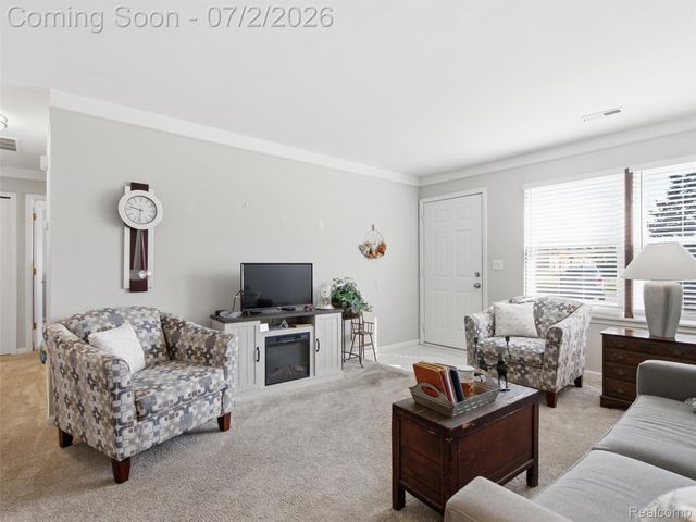 23648 Cottrell Street, Clinton Charter Township, MI 48035