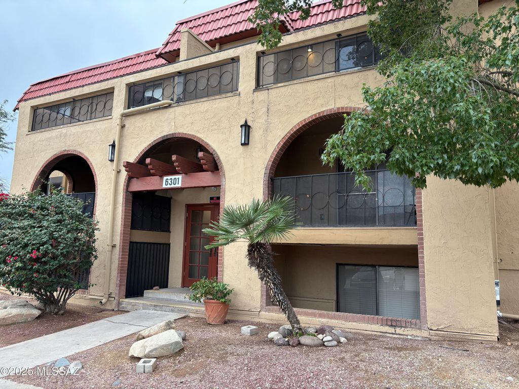 6301 N Barcelona Ct Unit 1006, Tucson, AZ 85704