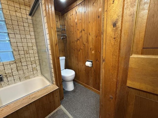 5249 N 33rd STREET, Milwaukee, WI 53209